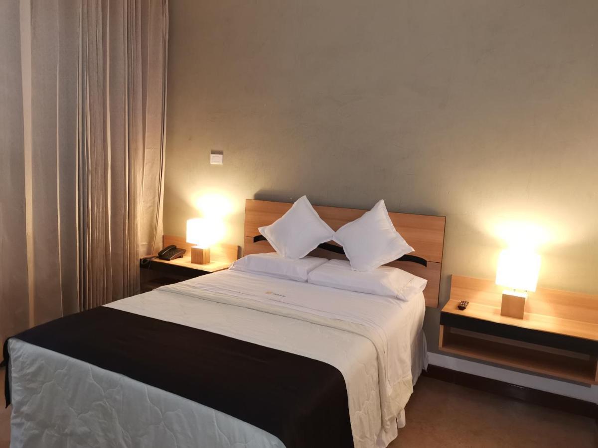 Murano Hotel مويوبامبا المظهر الخارجي الصورة